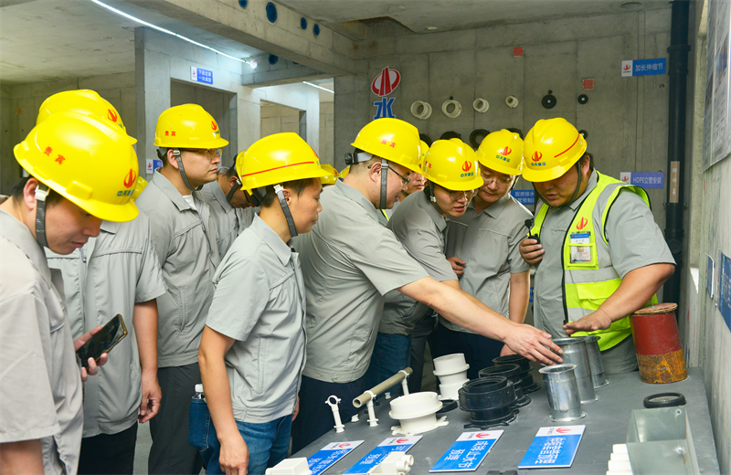 为进一步推进优质客户高效履约，提升交付品质、达成客户满意，2025年6月25日，Ebpay建设集团在上海组织召开2025年越秀地产、华润置业客户履约推进会。